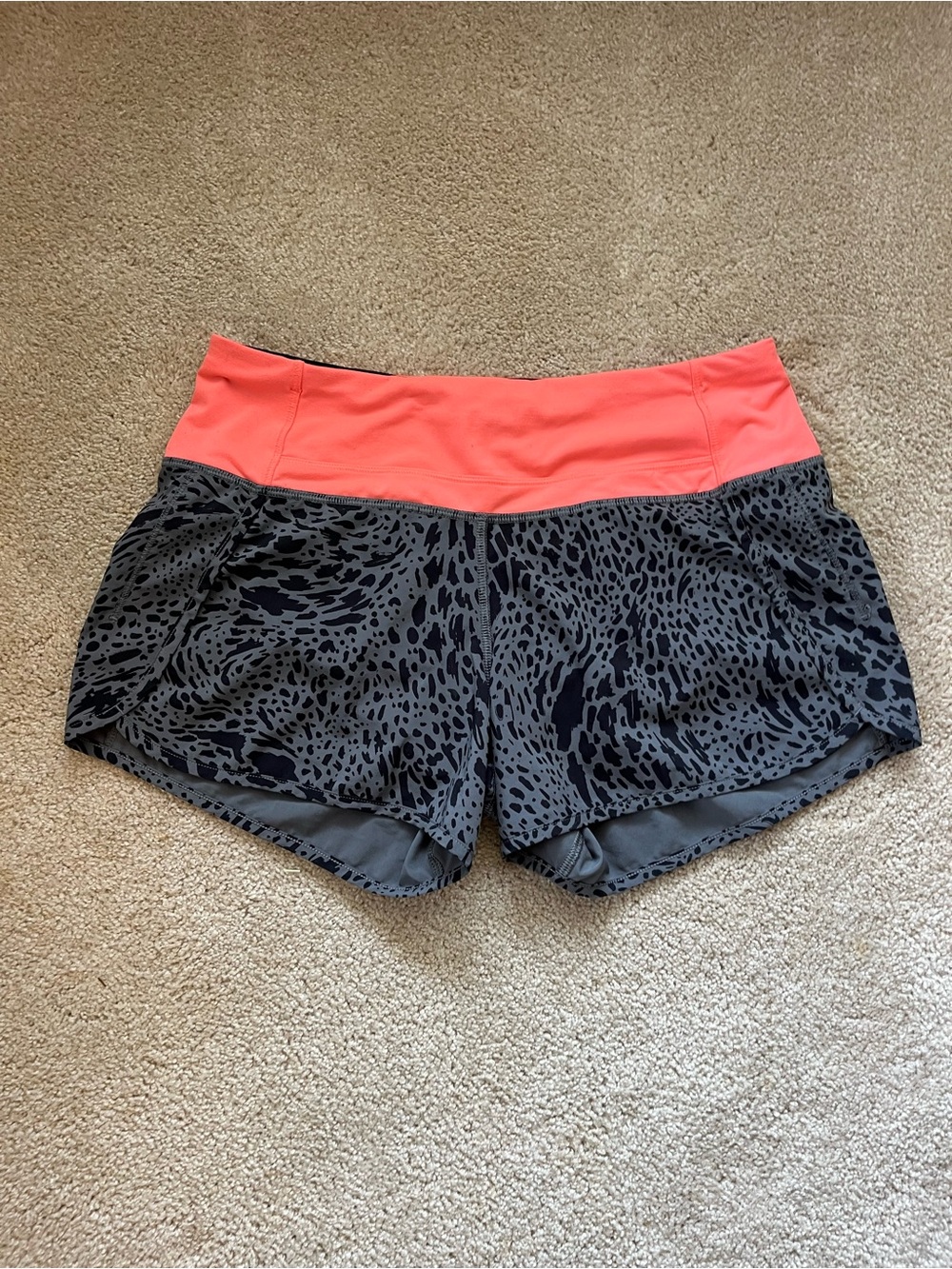 lululemon Speed-Up Coral Waistband Gray Animal-Print Athletic Shorts